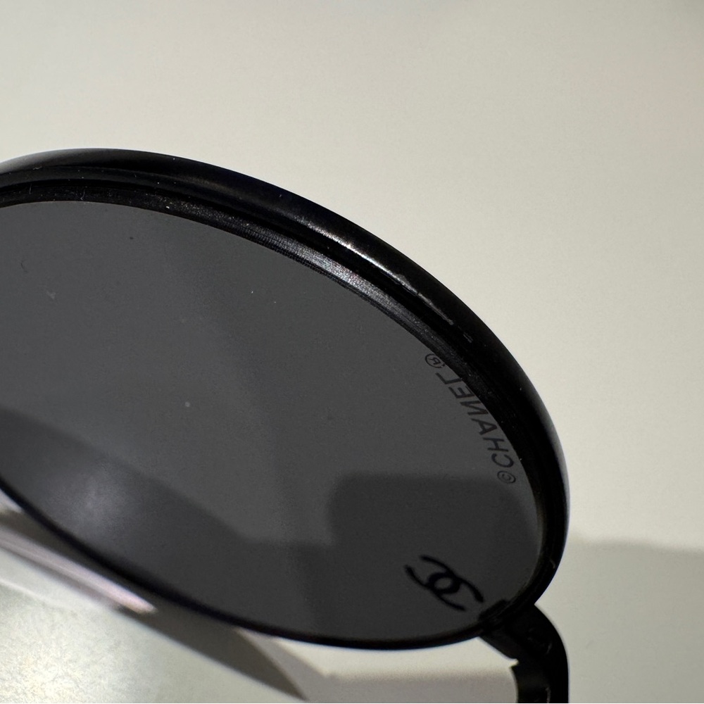 Round MATTE BLACK DARK GREY Sunglasses - Picture 7 of 17